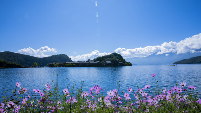 丽江泸沽湖风景区里格岛