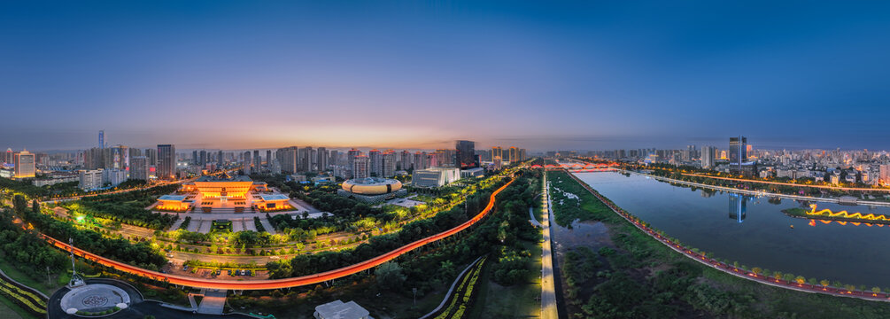 山西太原汾河岸边城市夜景