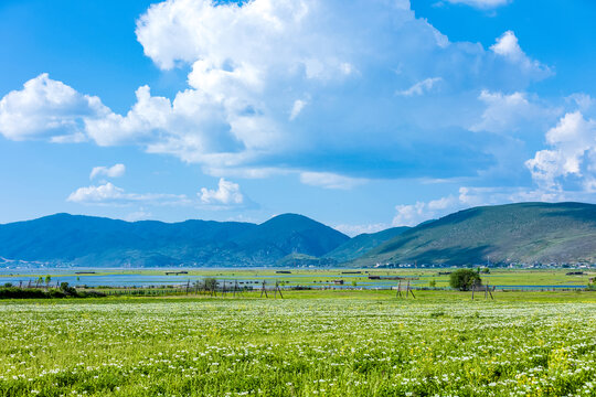 香格里拉伊拉草原纳帕海景区