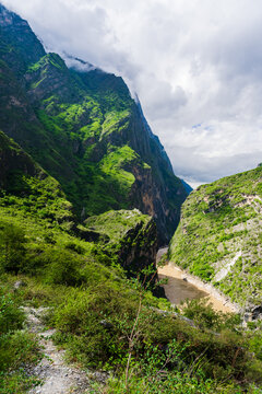 丽江金沙江虎跳峡