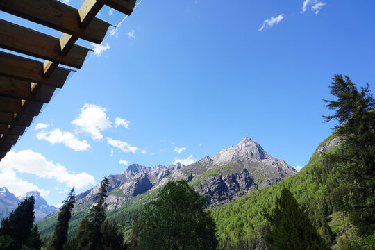 四姑娘山景区