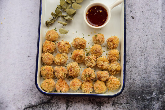 鸡米花烹饪过程