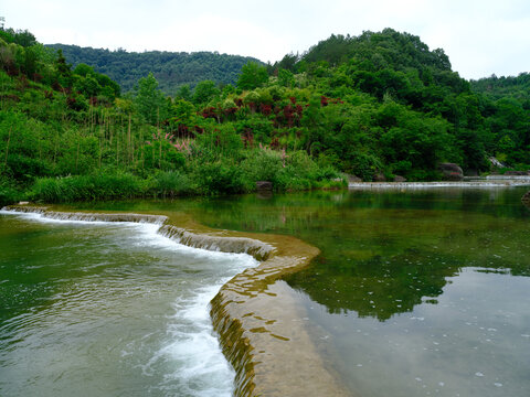 湖北京山美人谷自然风景瀑布