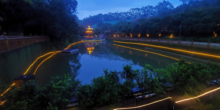 鹭湖庄园夜景