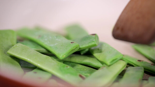 平底锅炒扁豆豆角