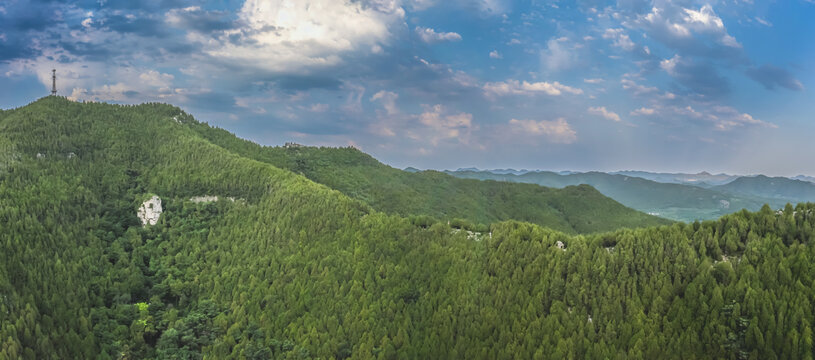 济南蟠龙山森林公园风光