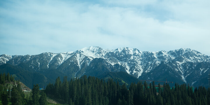 天山