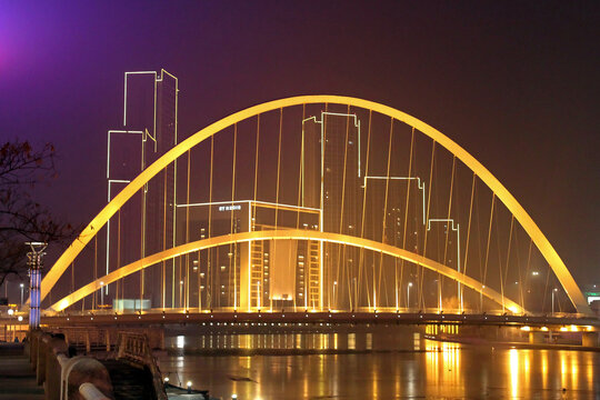 天津站海河边城市夜景