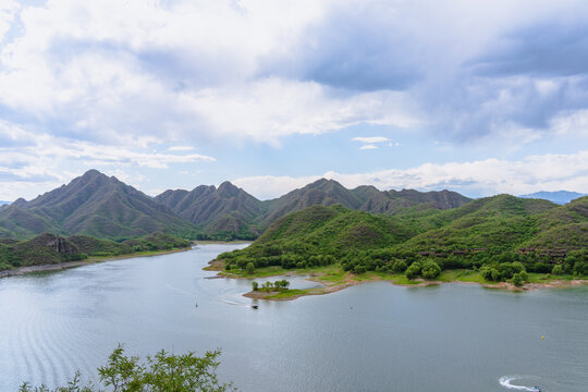 青山绿水蓝天白云自然风光