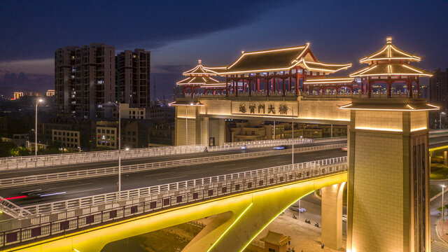 揭阳进贤门大桥蓝调夜景