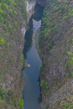 峡谷