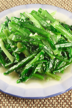 蒜茸油麦菜