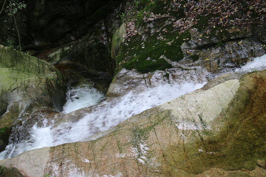 中国池州百丈崖风景区