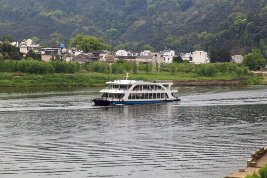 新安江山水画廊