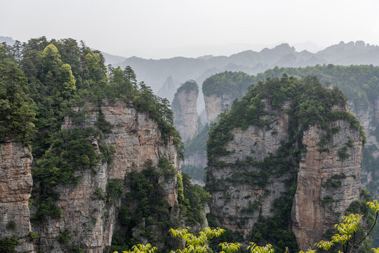 悬崖峭壁