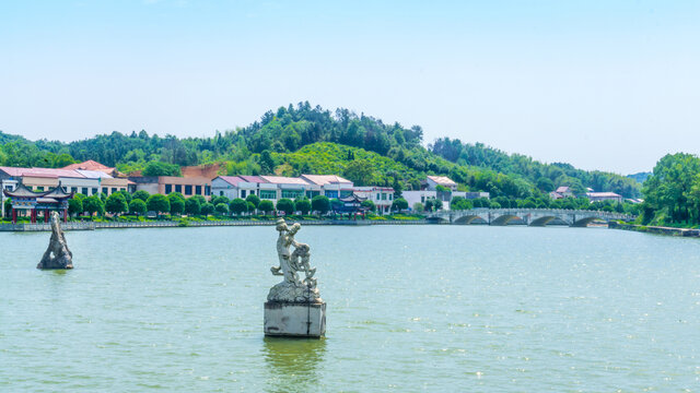 印山湖水景