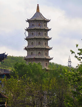 高山佛塔