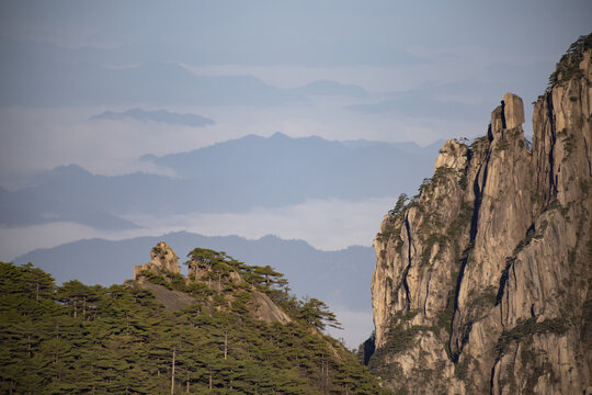 山峰云海