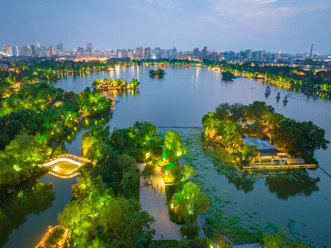 航拍济南大明湖夜景