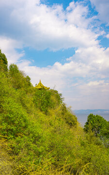 笔架山