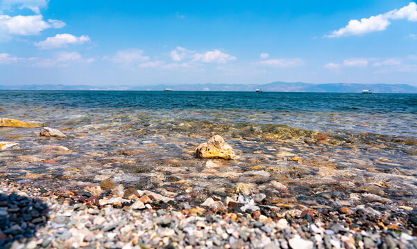 抚仙湖石头海岸