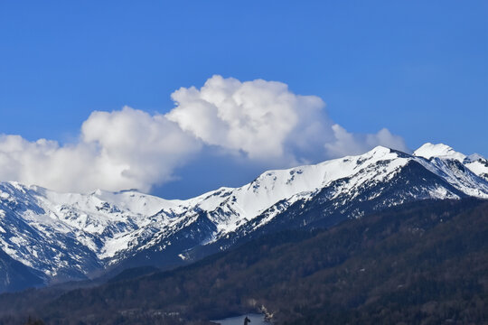 白云雪山