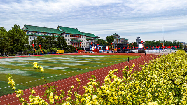 夏日里的长春吉林大学校园景