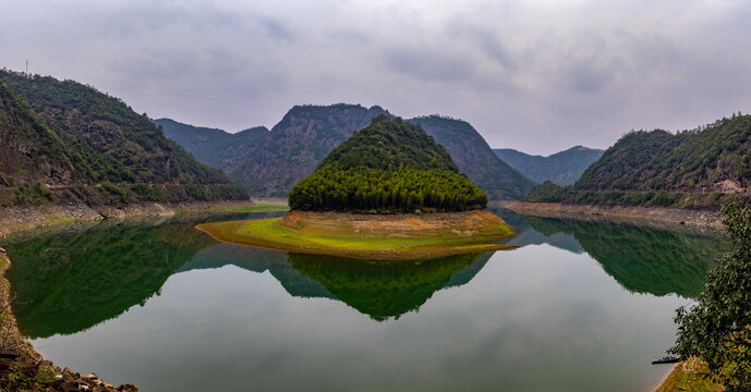 浙江丙察察途中纱帽尖景区