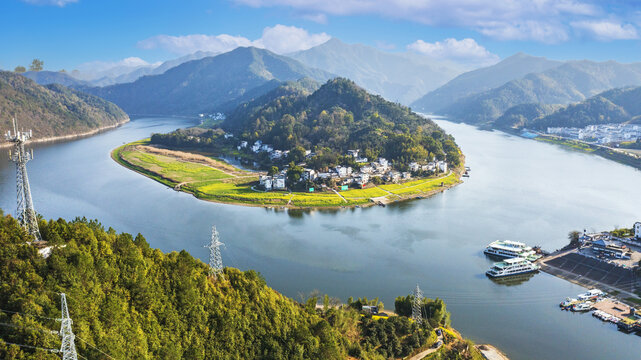 航拍深渡新安江全景