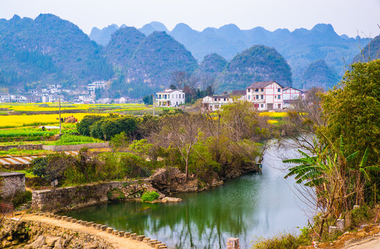 山村风光