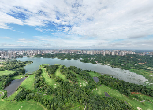 益阳高尔夫梓山湖全景图