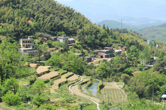 山村