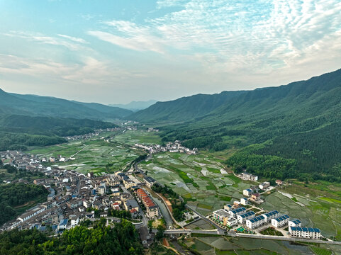 江西铅山田园风光迷人