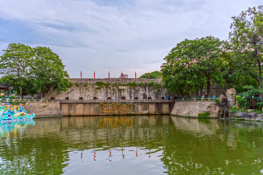 秦淮河东水关