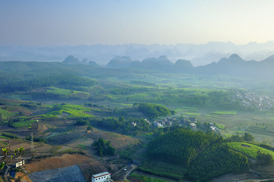 乡村晨景