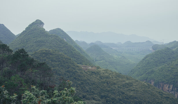 马岭河峡谷的山