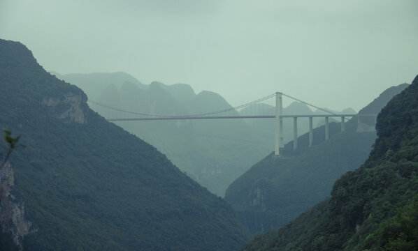 马岭河峡谷的山