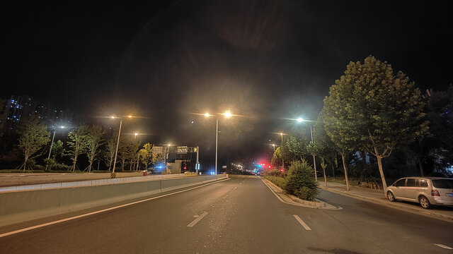 城市马路夜景