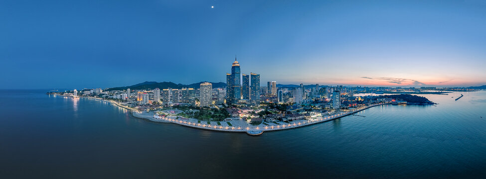 烟台滨海广场夏日风景