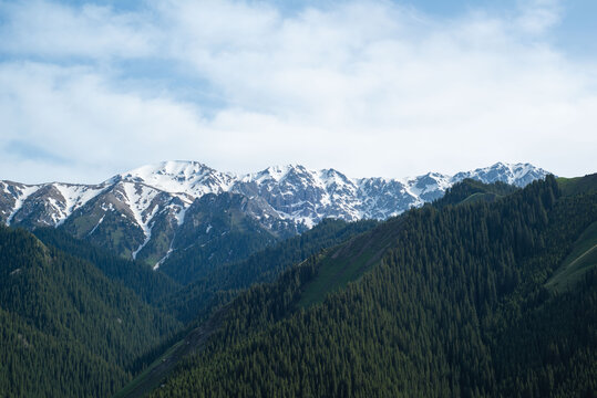 天山