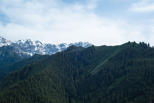 天山