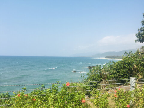 蓝色大海海南海岸线