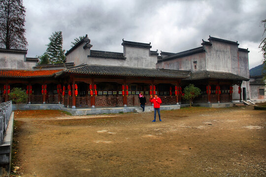 黄山宏村乐彼园