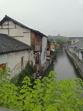 沿河古街