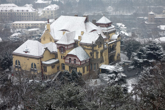 青岛迎宾馆雪景