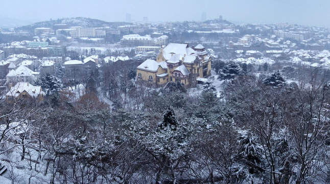 青岛迎宾馆雪景