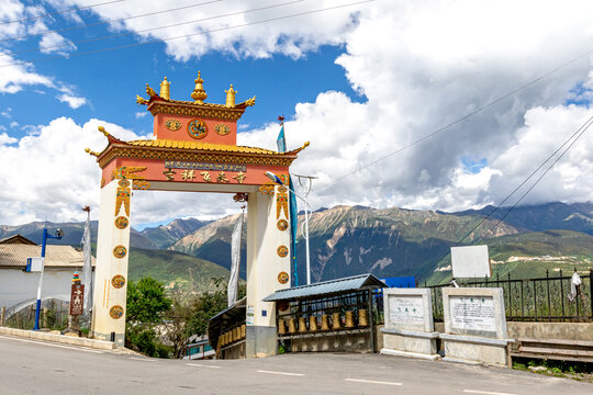 云南德钦飞来寺