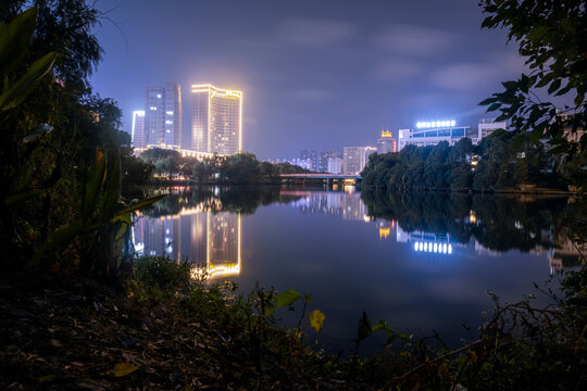 小城夜景