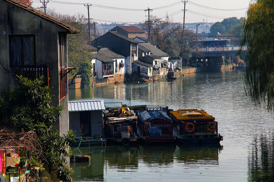 苏州山塘路水乡