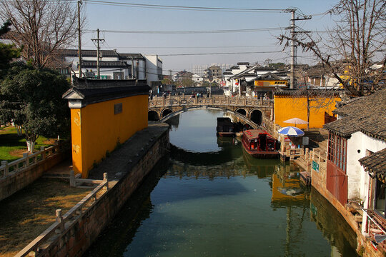 苏州山塘路江南水乡